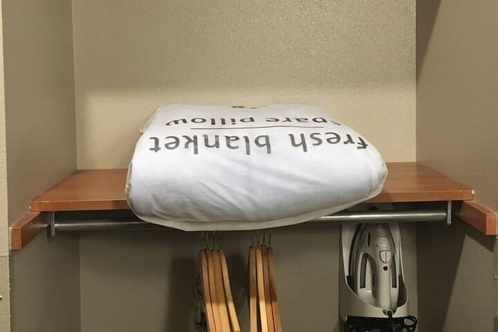 Room 6 of 41